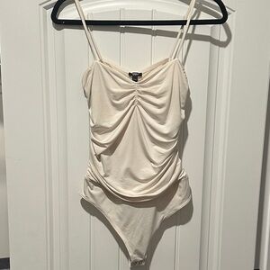 Express Cream Body Contour Top